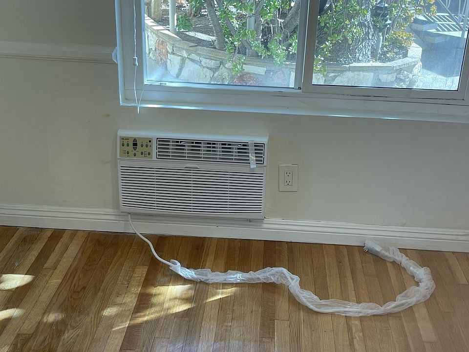 1st image of 3355 Manning Ave #11287566
