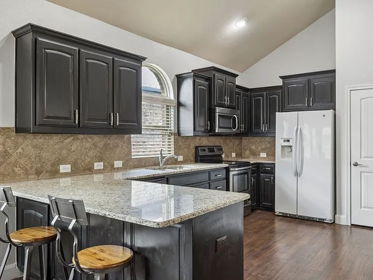 337 Delgany Trl — Photo 6
