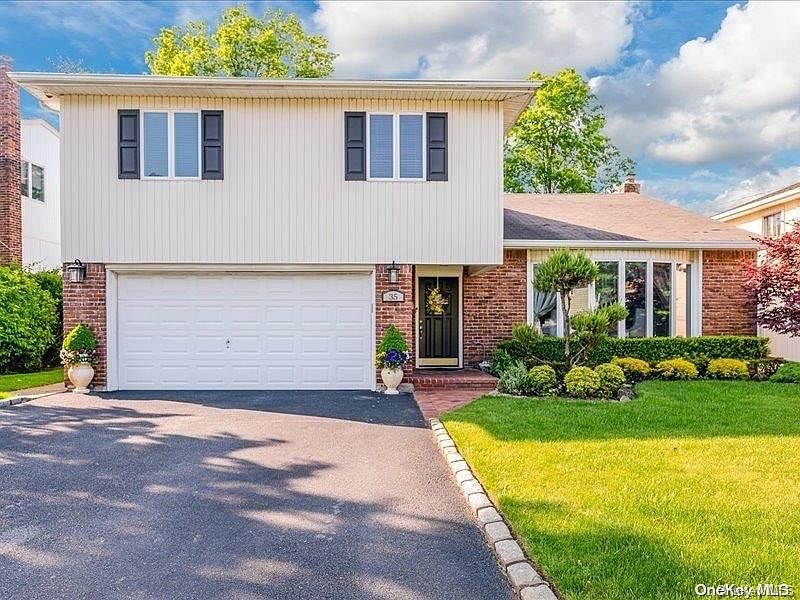 1st image of 35 Steven Drive