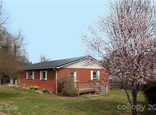 51 Jaffe Rd, Rosman, NC 28772