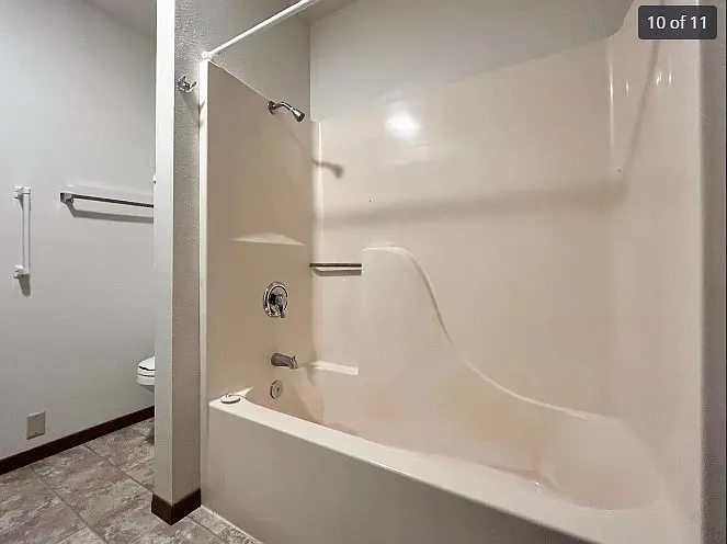 1097 Apple Ave — Photo 11