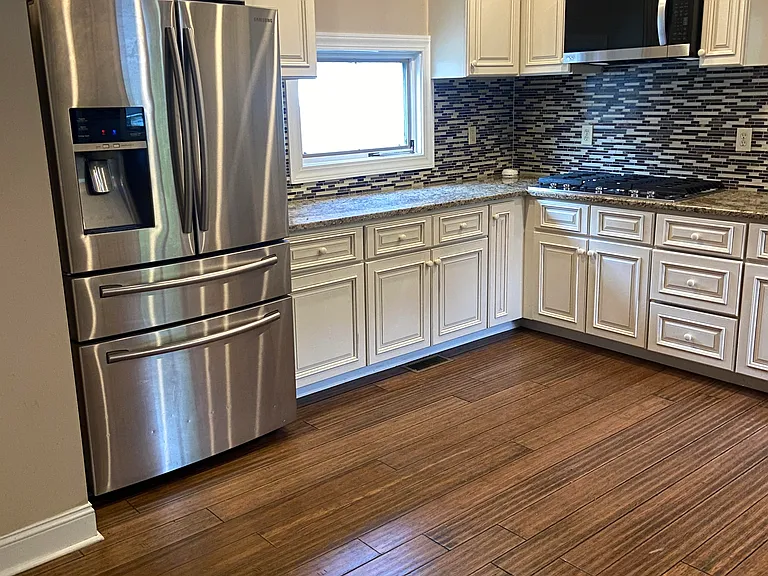 308 N Mulberry St — Photo 5