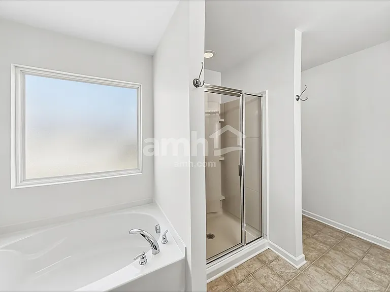10103 Green Grass Rd — Photo 12