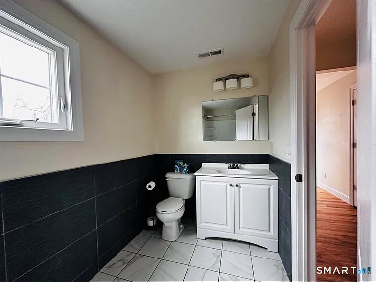 31 Brainerd Rd #B — Photo 6