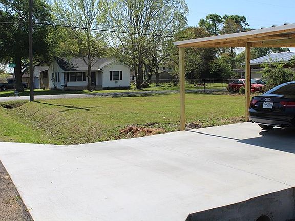 3rd image of 1409 Gulf Ave