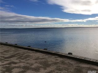 3105 Sigsbee Rd, Mattituck, NY 11952