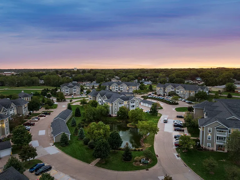 Alexis at Perry Pointe — Photo 3