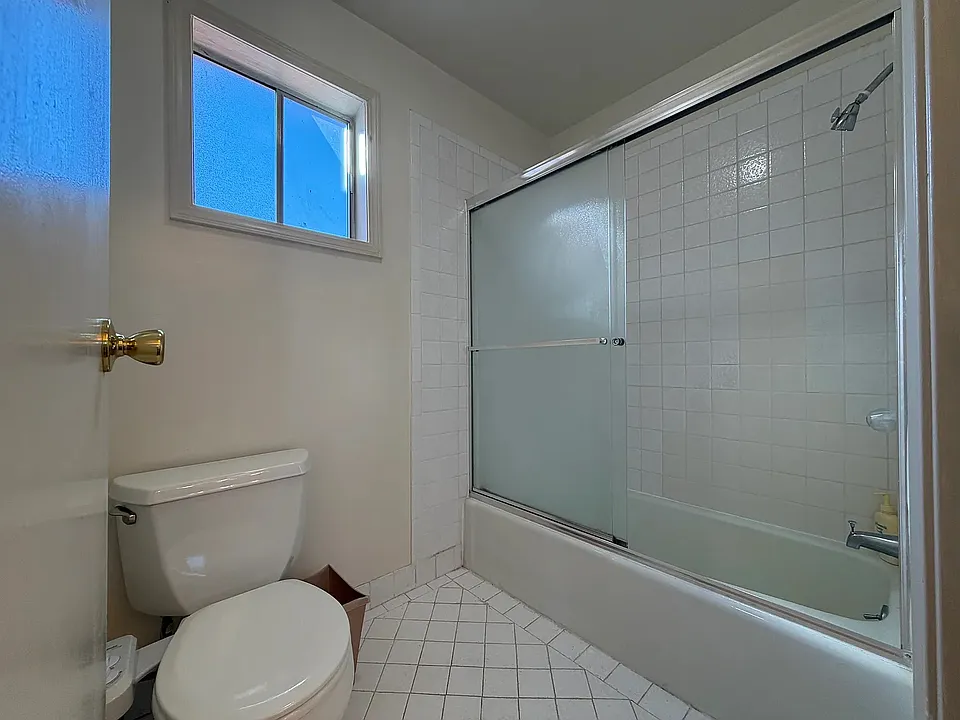 1384 Vista Grande