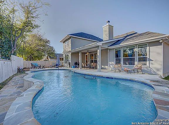 2nd image of 308 English Oaks Cir