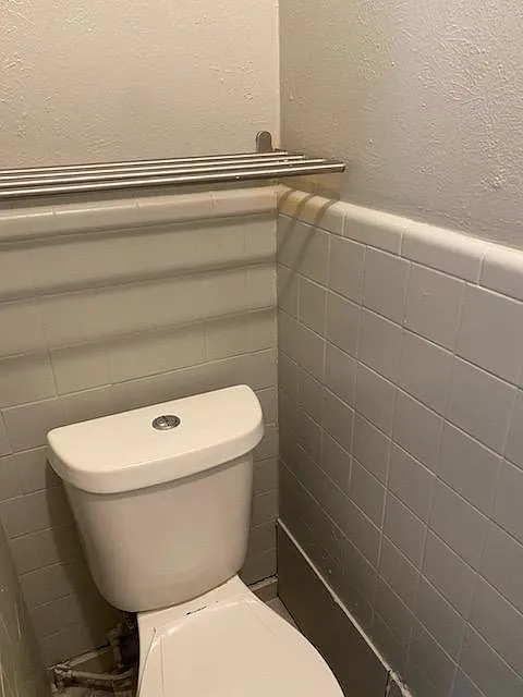 1520 Coleman Ave — Photo 3