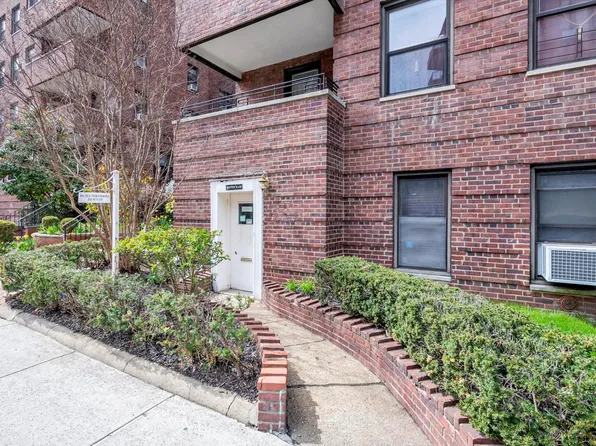 69-40 Yellowston Boulevard image 1 of 15