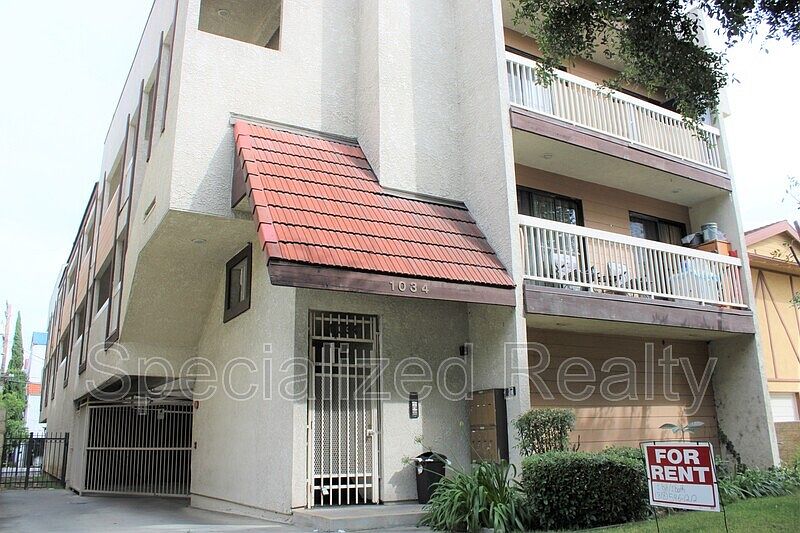 1st image of 1034 Thompson Ave APT 8