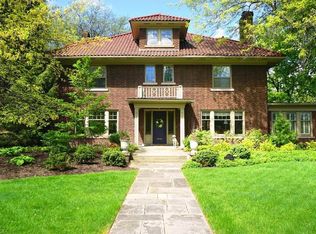 2830 Sedgewick Rd, Shaker Heights, OH 44120