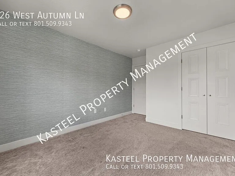 126 W Autumn Ln — Photo 27