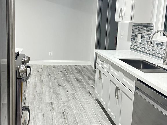 2nd image of 873 Ponderosa Dr