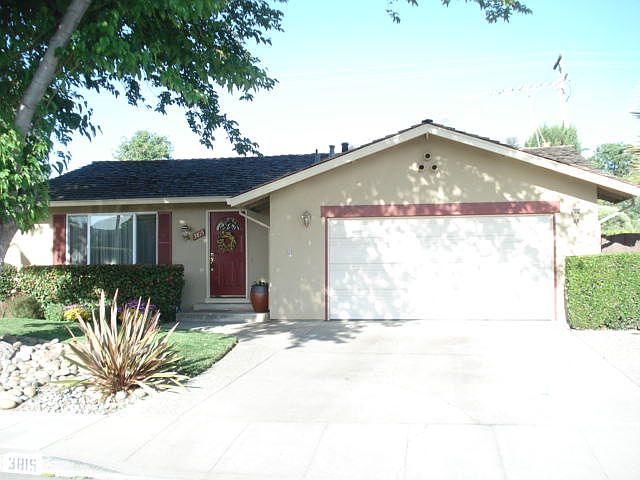 1st image of 3815 Eastwood Cir