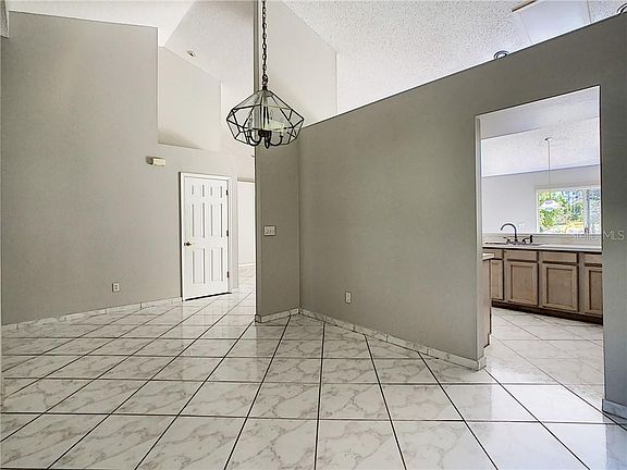 3rd image of 11114 Wurdermanns Way