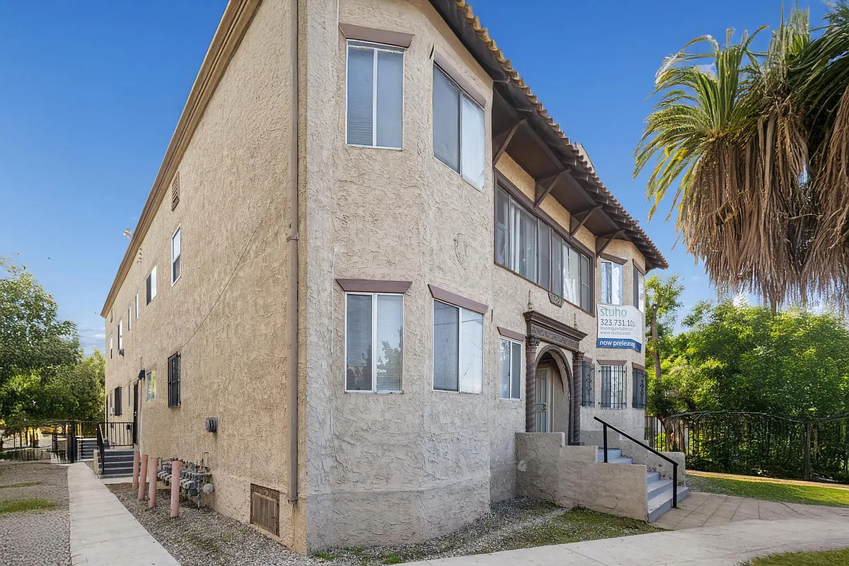 Building Photo - 1280 W Jefferson Blvd