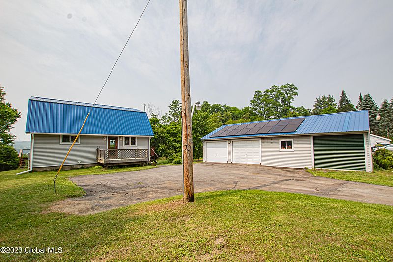 2nd image of 105 Travers Road