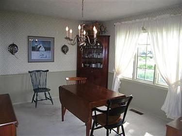3rd image of 10811 Meadow Trl