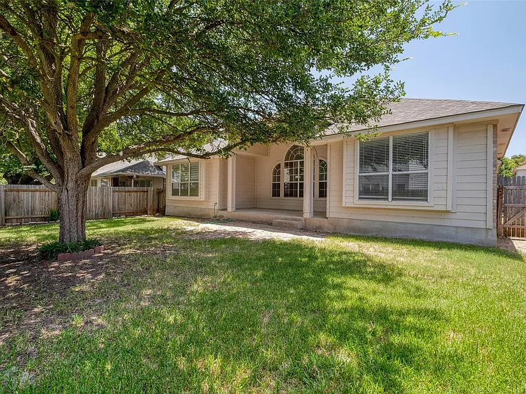 2310 Kristen Ln — Photo 26