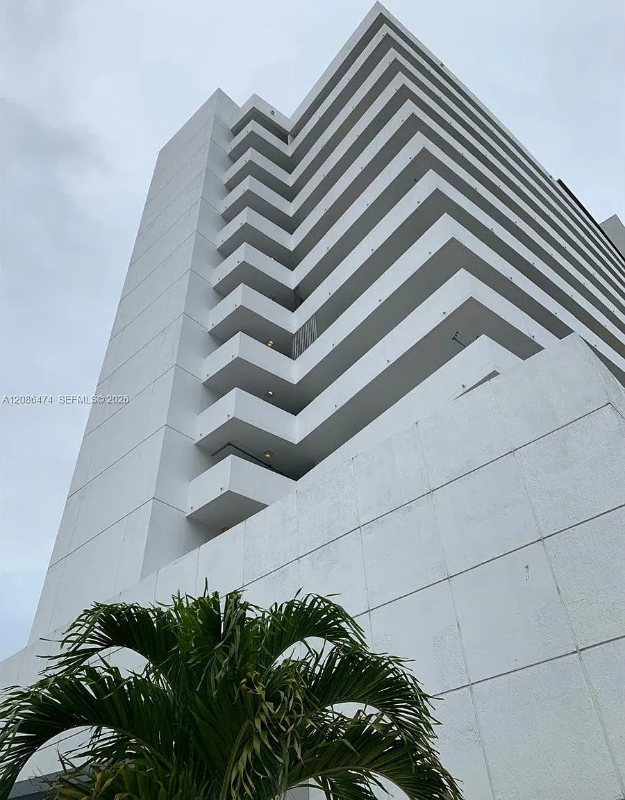 Havana Lofts Condo — Photo 1