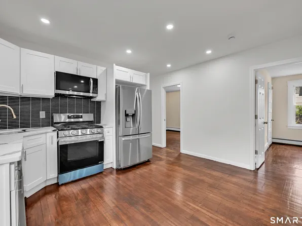 54 Overlook Ave, New Britain, CT