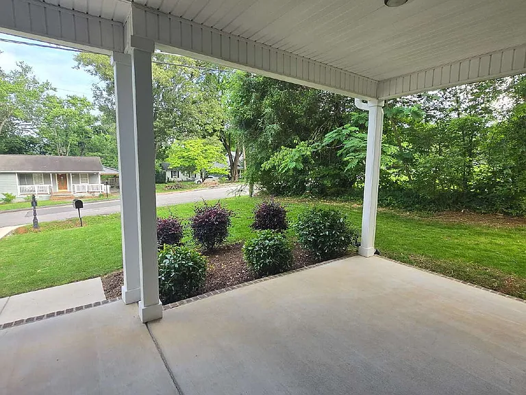 2125 Mae Dell Rd — Photo 3