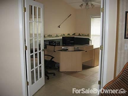 3rd image of 2468 Hickman Cir