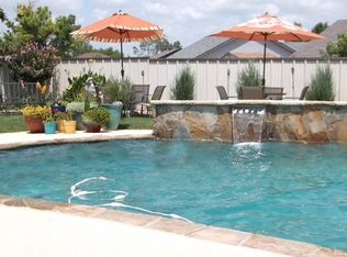 709 Cross Timbers Dr, Moore, OK 73160