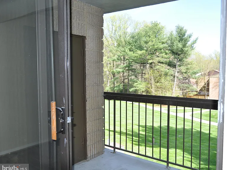 6091 Majors Ln #6 — Photo 6