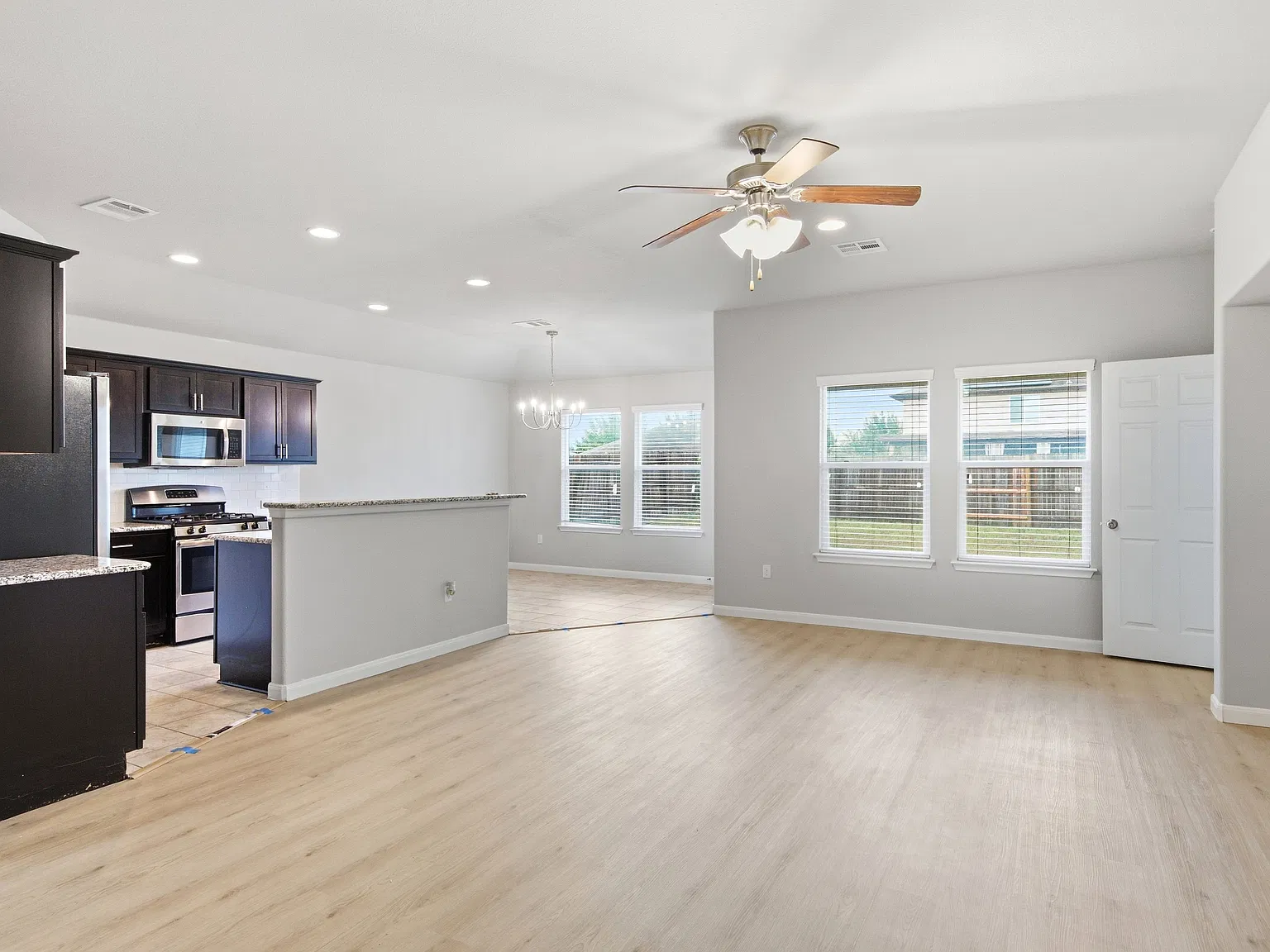 3 bed, 1598 sqft, $1,800 — Photo 4