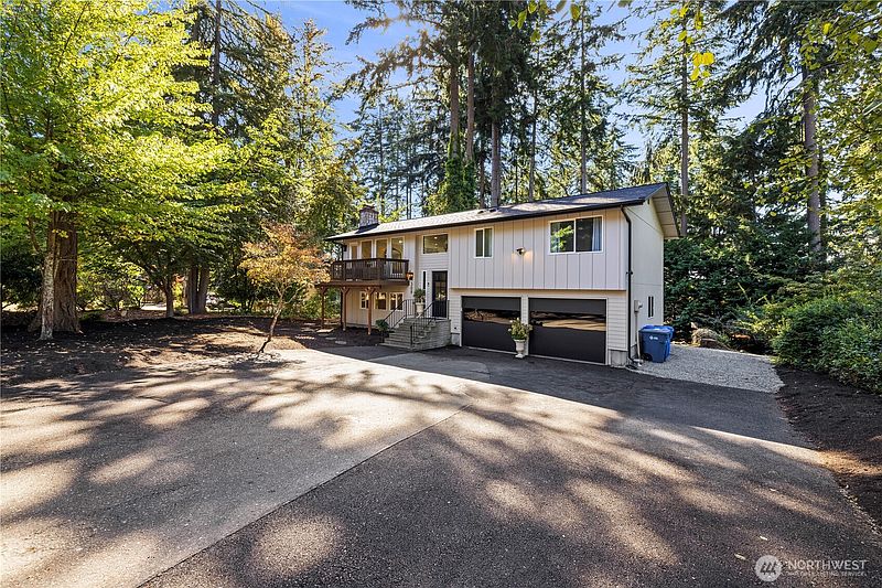 3rd image of 308 Point Fosdick Pl NW