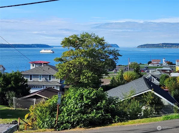 515 5th Street, Mukilteo, WA 98275