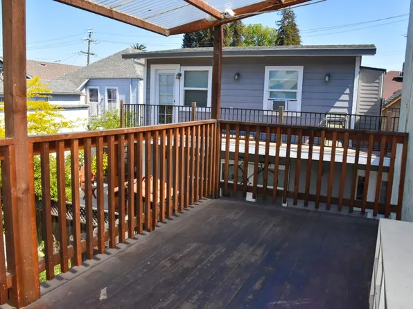 2418 E 15th St, Oakland, CA 94601