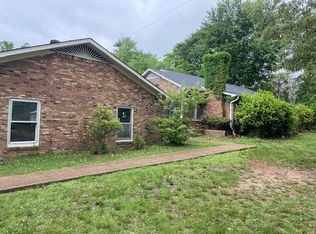 900 Pinhook Dr, Savannah, TN 38372