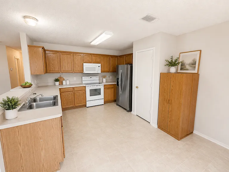 203 Kenosha Ln — Photo 11