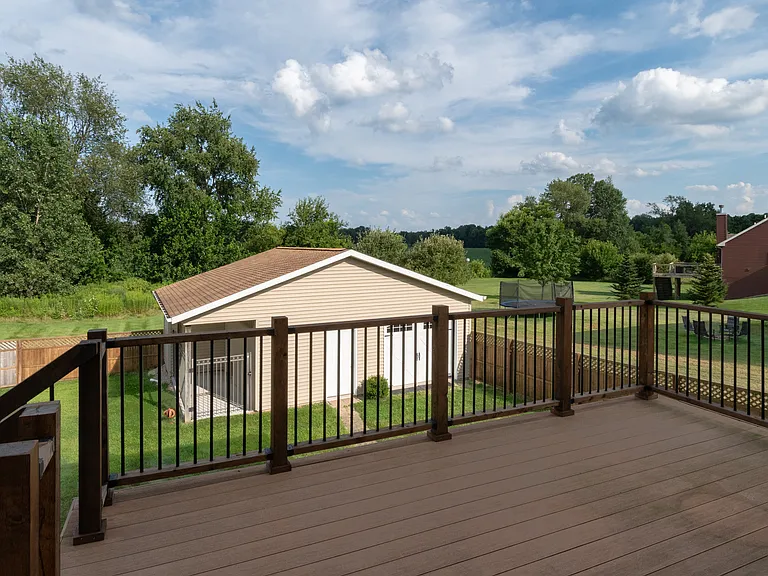 12912 Silver Spring Ln — Photo 44