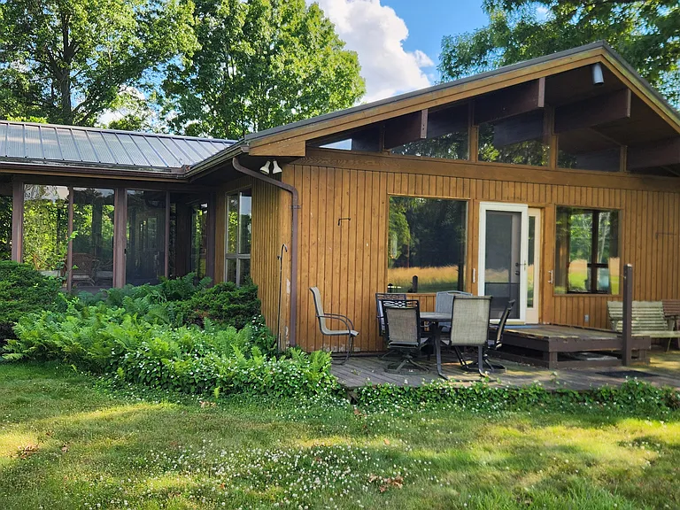 5677 Lehr Rd — Photo 8