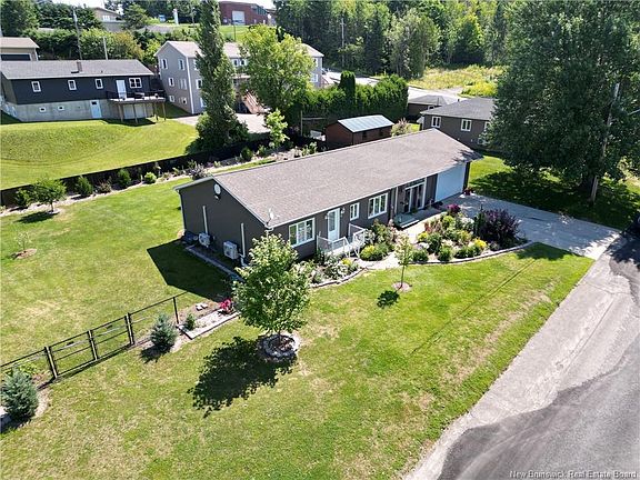 3rd image of 16 Beaulieu St