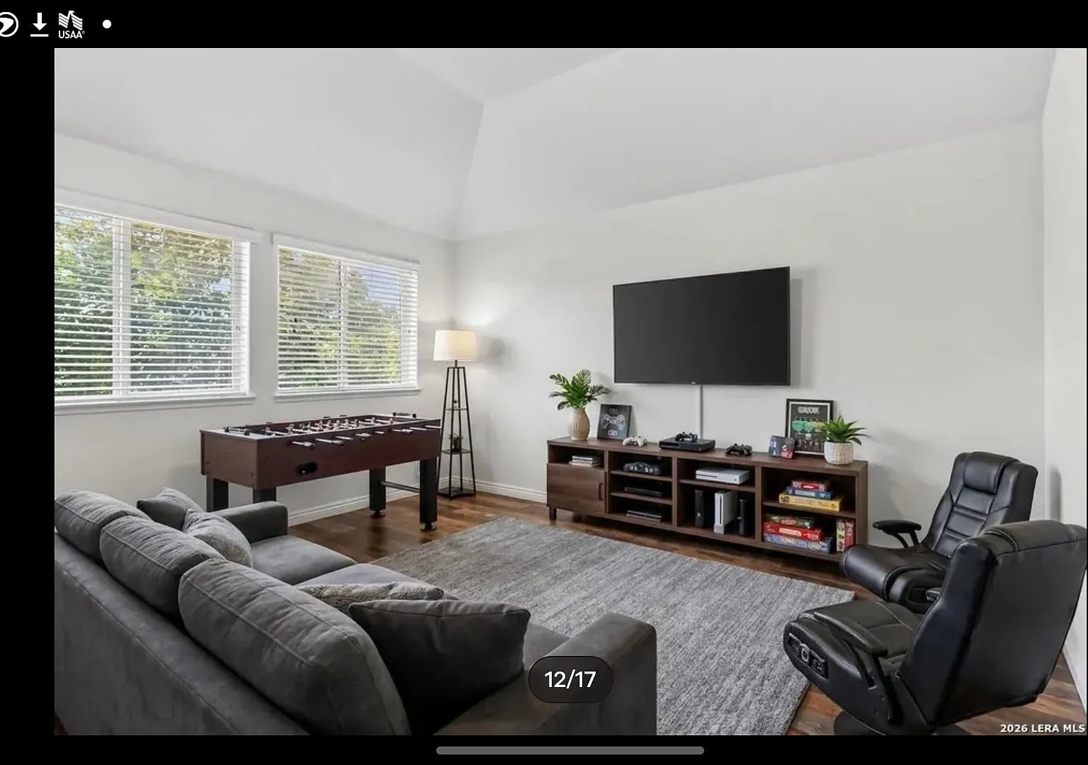 4 bed, 3.5 bath, 2785 sqft, $2,400 — Photo 2