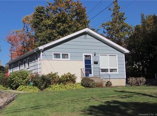 338 Soundview Ave, Stamford, CT 06902