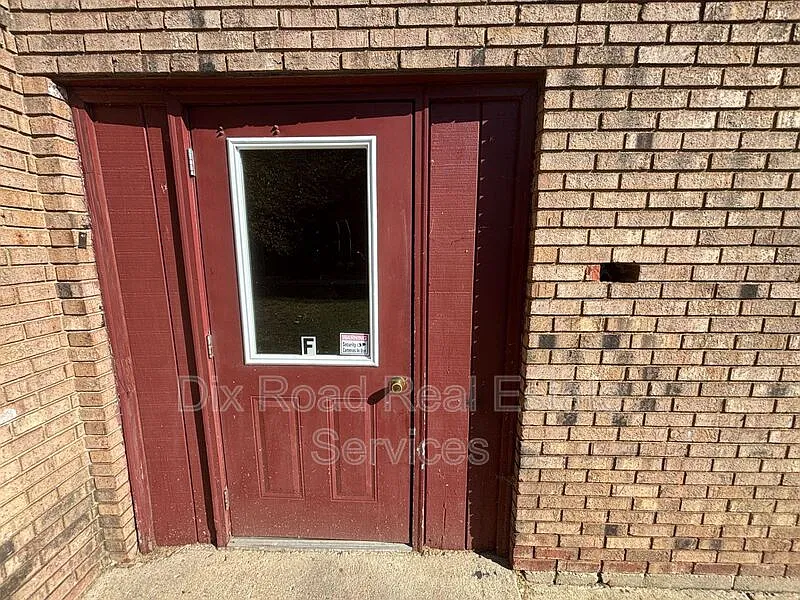 2 bed, 1.0 bath, 683 sqft, $750 — Photo 3