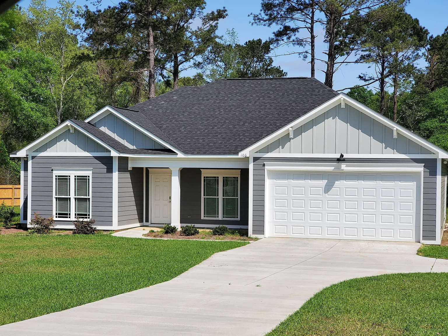 4 bed, 1622 sqft, $1,975 — Photo 1