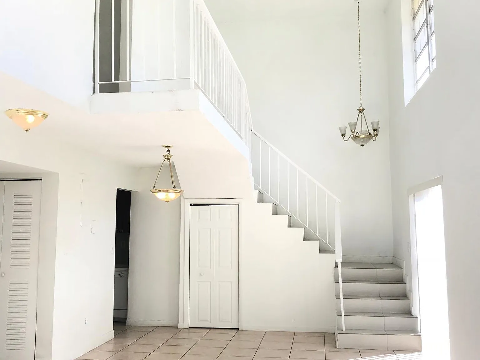 3 bed, 1420 sqft, $2,500 — Photo 1