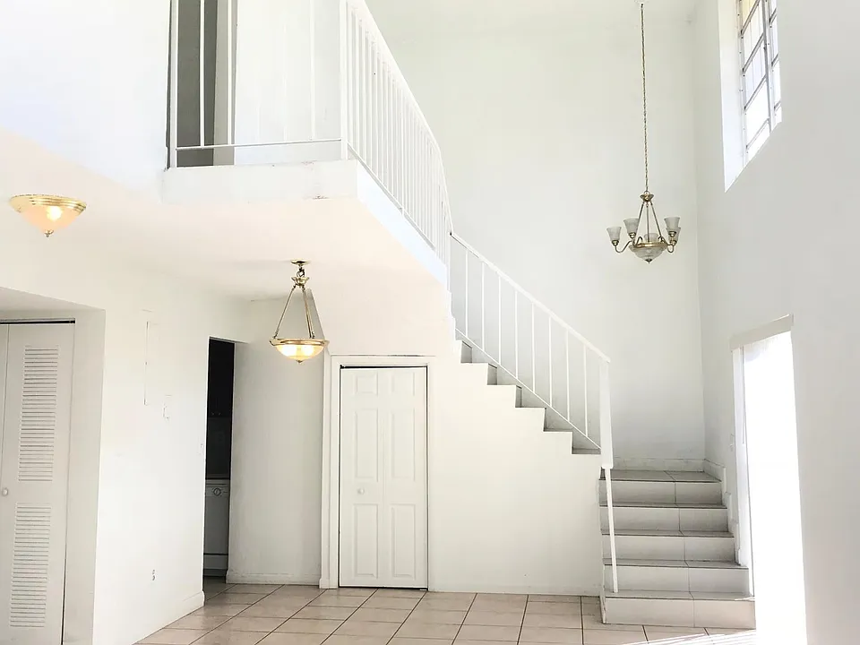 8550 SW 109th Ave