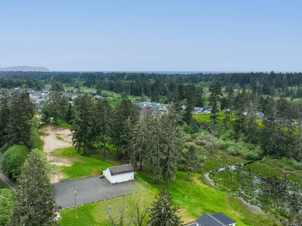 101 SW Juniper Ave, Warrenton, OR 97146