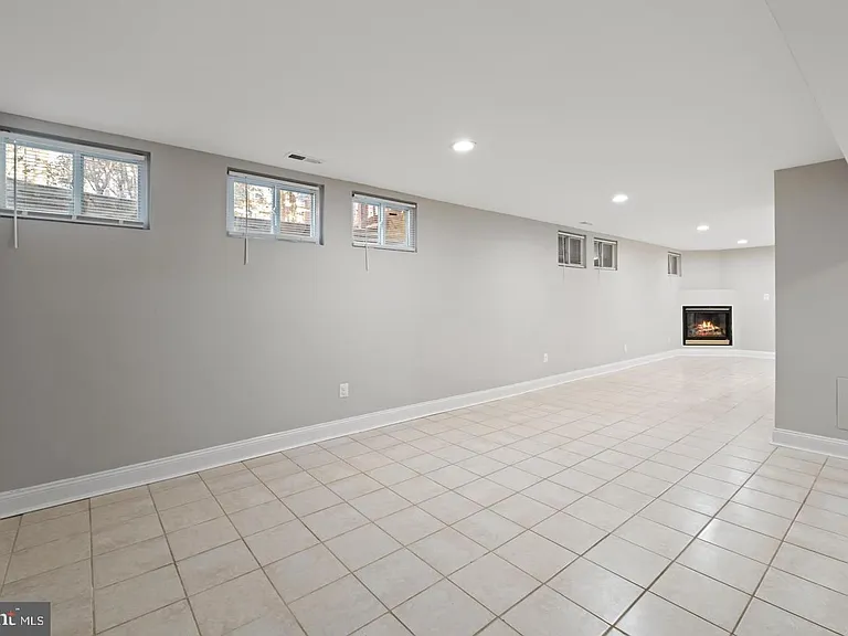 2634 Antler Ct — Photo 32