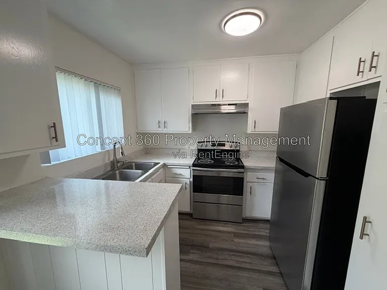327 Molino Ave #4 — Photo 12