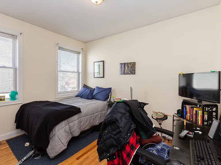 182 Calumet St #1 — Photo 9